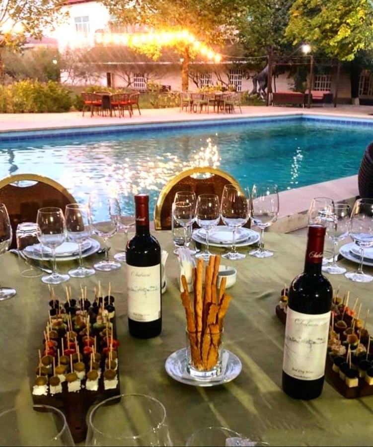 Chabiant Guesthouse Chateau Monolit Ikinci Yeniyol Luaran gambar