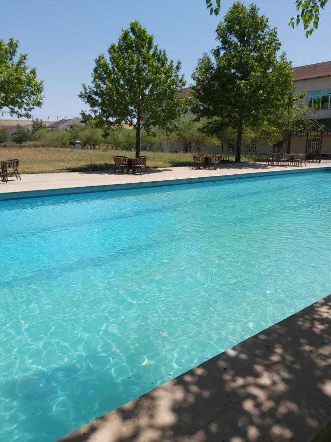 Chabiant Guesthouse Chateau Monolit Ikinci Yeniyol Luaran gambar