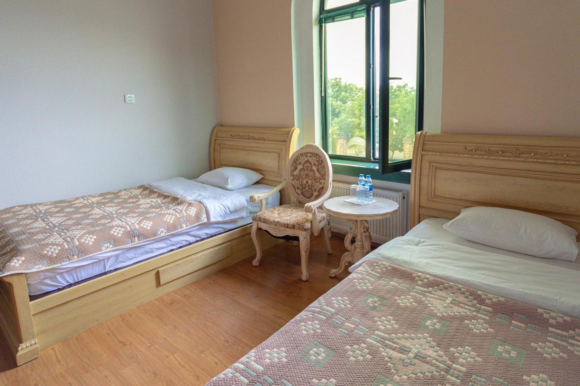 Chabiant Guesthouse Chateau Monolit Ikinci Yeniyol Luaran gambar