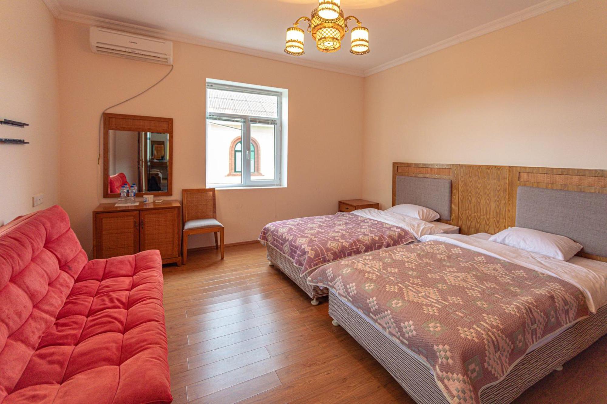 Chabiant Guesthouse Chateau Monolit Ikinci Yeniyol Luaran gambar