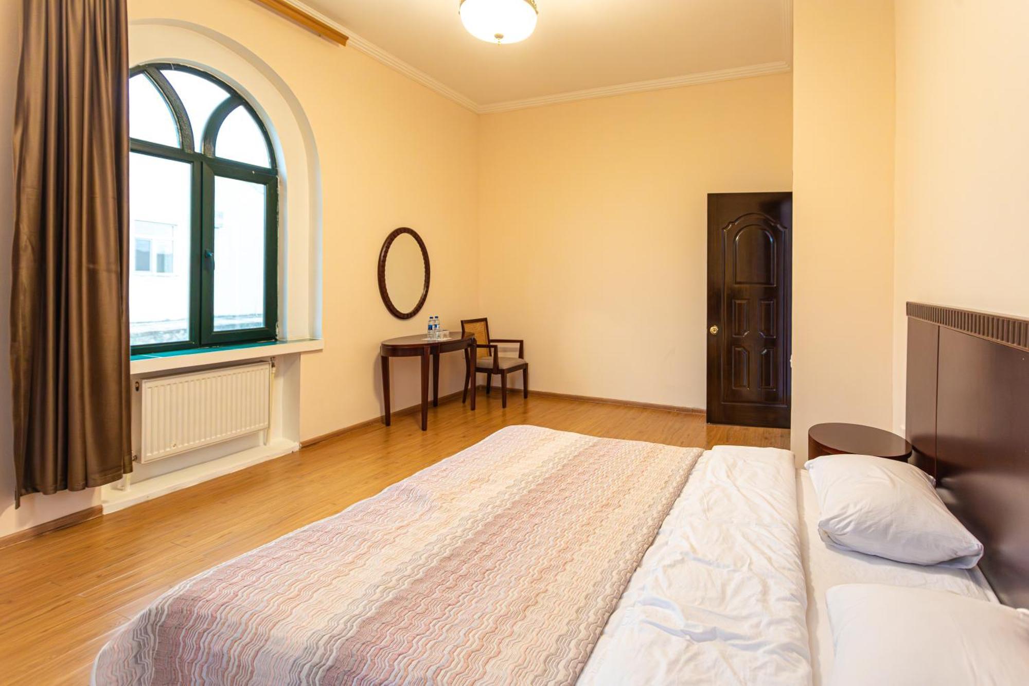 Chabiant Guesthouse Chateau Monolit Ikinci Yeniyol Luaran gambar