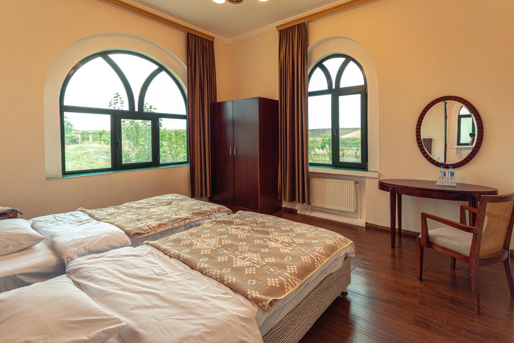 Chabiant Guesthouse Chateau Monolit Ikinci Yeniyol Luaran gambar