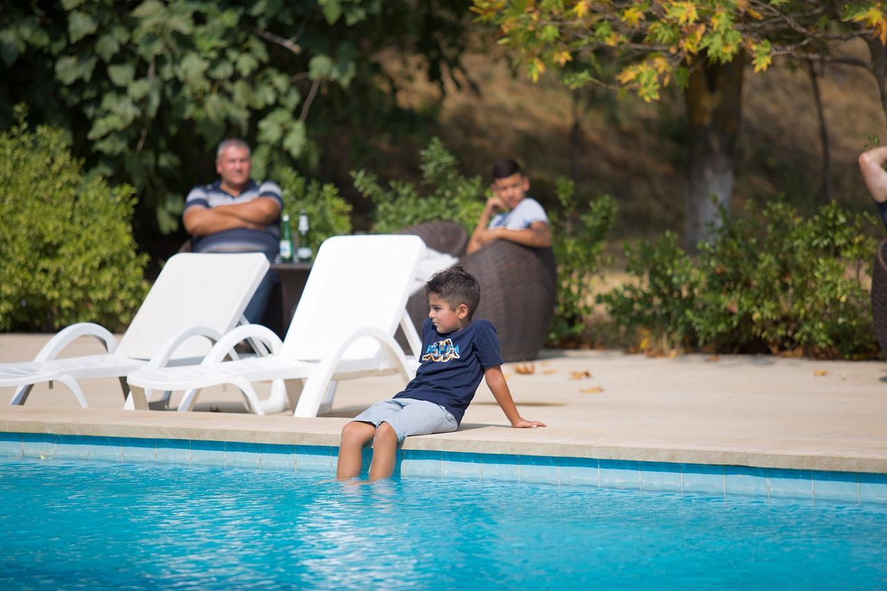 Chabiant Guesthouse Chateau Monolit Ikinci Yeniyol Luaran gambar